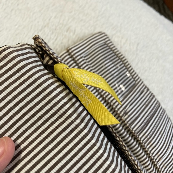 Thirty one . Cute floral wallet. - Picture 4 of 8